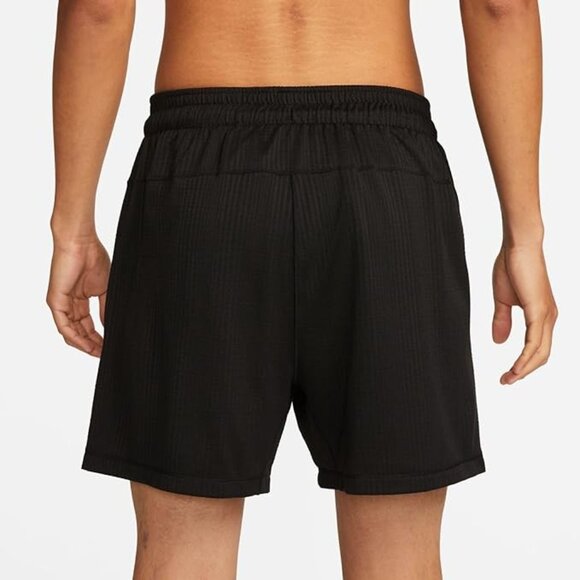 NWT Nike Men's Yoga Shorts in Black Size L - Picture 2 of 12